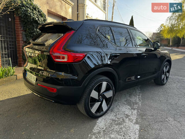 Черный Вольво XC40 Recharge, объемом двигателя 0 л и пробегом 36 тыс. км за 32000 $, фото 70 на Automoto.ua