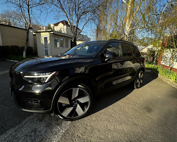 Черный Вольво XC40 Recharge, объемом двигателя 0 л и пробегом 36 тыс. км за 32000 $, фото 57 на Automoto.ua