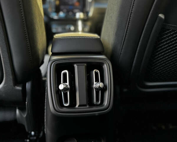 Черный Вольво XC40 Recharge, объемом двигателя 0 л и пробегом 33 тыс. км за 29999 $, фото 34 на Automoto.ua