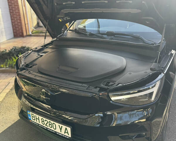 Черный Вольво XC40 Recharge, объемом двигателя 0 л и пробегом 36 тыс. км за 32000 $, фото 47 на Automoto.ua