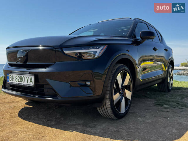 Черный Вольво XC40 Recharge, объемом двигателя 0 л и пробегом 36 тыс. км за 32000 $, фото 18 на Automoto.ua