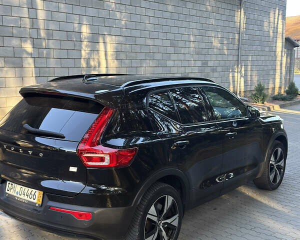 Вольво XC40 Recharge 2023 в Ровно на Automoto.ua Черный Вольво XC40 Recharge, объемом двигателя 0 л и пробегом 50 тыс. км за 28300 $, фото 19 на Automoto.ua