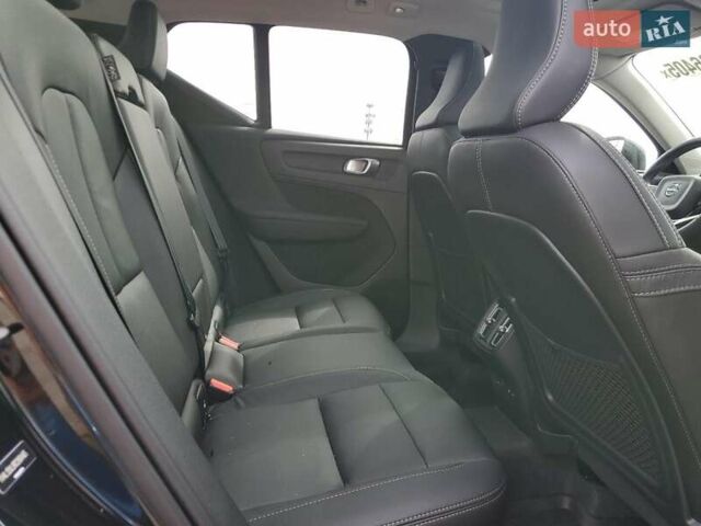 Чорний Вольво XC40 Recharge, об'ємом двигуна 2 л та пробігом 22 тис. км за 20000 $, фото 10 на Automoto.ua
