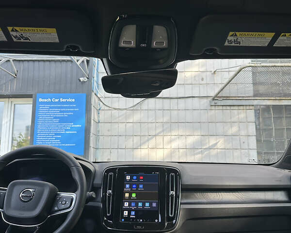 Черный Вольво XC40 Recharge, объемом двигателя 0 л и пробегом 29 тыс. км за 31300 $, фото 8 на Automoto.ua