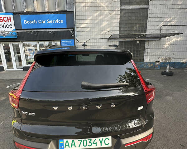Черный Вольво XC40 Recharge, объемом двигателя 0 л и пробегом 29 тыс. км за 31300 $, фото 19 на Automoto.ua