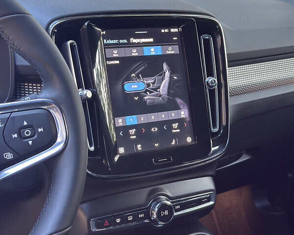 Вольво XC40 Recharge 2023 в Ровно на Automoto.ua Черный Вольво XC40 Recharge, объемом двигателя 0 л и пробегом 50 тыс. км за 28300 $, фото 31 на Automoto.ua