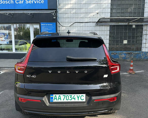 Черный Вольво XC40 Recharge, объемом двигателя 0 л и пробегом 29 тыс. км за 31300 $, фото 16 на Automoto.ua