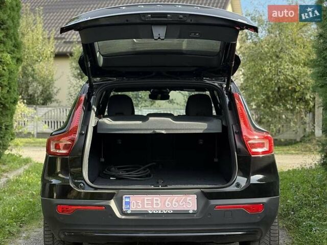 Чорний Вольво XC40 Recharge, об'ємом двигуна 0 л та пробігом 77 тис. км за 25500 $, фото 4 на Automoto.ua