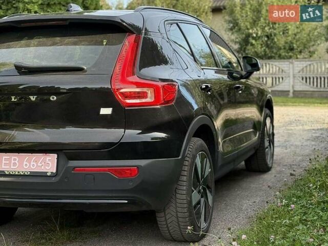 Чорний Вольво XC40 Recharge, об'ємом двигуна 0 л та пробігом 77 тис. км за 25500 $, фото 3 на Automoto.ua
