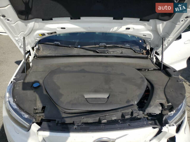 Вольво XC40 Recharge, объемом двигателя 0 л и пробегом 42 тыс. км за 17300 $, фото 13 на Automoto.ua