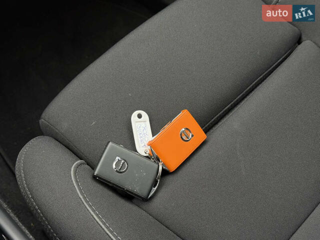 Вольво XC40 Recharge, об'ємом двигуна 0 л та пробігом 63 тис. км за 18600 $, фото 21 на Automoto.ua