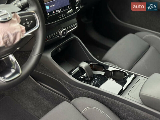 Вольво XC40 Recharge, об'ємом двигуна 0 л та пробігом 63 тис. км за 18600 $, фото 23 на Automoto.ua