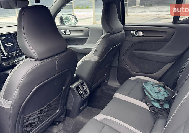 Вольво XC40 Recharge, объемом двигателя 0 л и пробегом 6 тыс. км за 30999 $, фото 11 на Automoto.ua