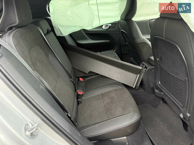 Вольво XC40 Recharge, объемом двигателя 0 л и пробегом 4 тыс. км за 18950 $, фото 11 на Automoto.ua