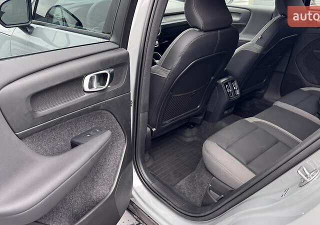 Вольво XC40 Recharge, объемом двигателя 0 л и пробегом 6 тыс. км за 30999 $, фото 12 на Automoto.ua