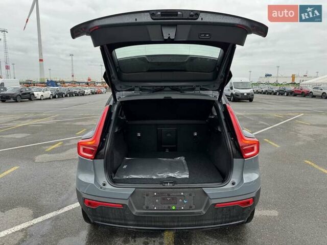 Серый Вольво XC40 Recharge, объемом двигателя 0 л и пробегом 1 тыс. км за 38100 $, фото 15 на Automoto.ua