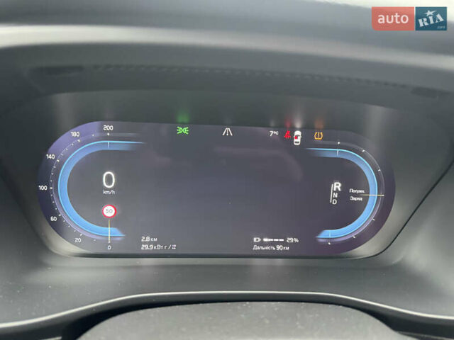 Серый Вольво XC40 Recharge, объемом двигателя 0 л и пробегом 193 тыс. км за 24500 $, фото 20 на Automoto.ua