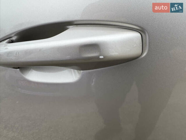 Серый Вольво XC40 Recharge, объемом двигателя 0 л и пробегом 193 тыс. км за 24500 $, фото 25 на Automoto.ua