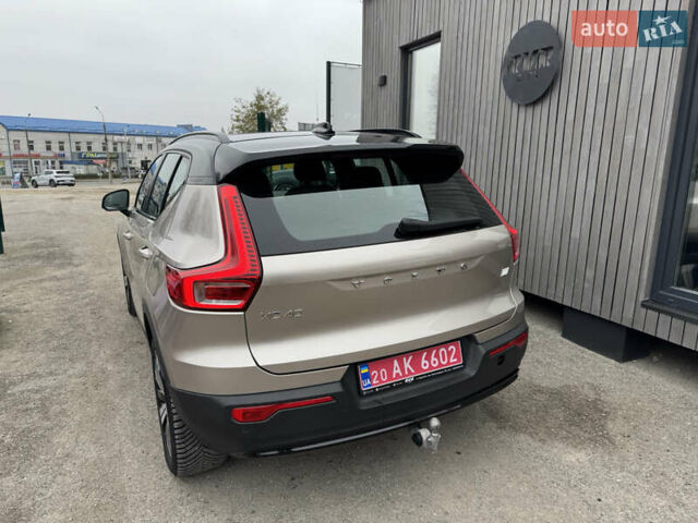 Серый Вольво XC40 Recharge, объемом двигателя 0 л и пробегом 193 тыс. км за 24500 $, фото 8 на Automoto.ua