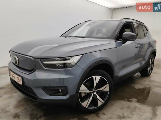 Серый Вольво XC40 Recharge, объемом двигателя 0 л и пробегом 74 тыс. км за 31800 $, фото 5 на Automoto.ua
