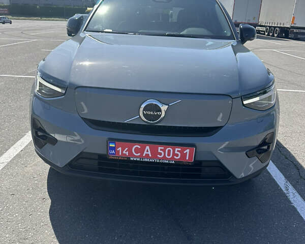 Сірий Вольво XC40 Recharge, об'ємом двигуна 0 л та пробігом 14 тис. км за 38500 $, фото 1 на Automoto.ua