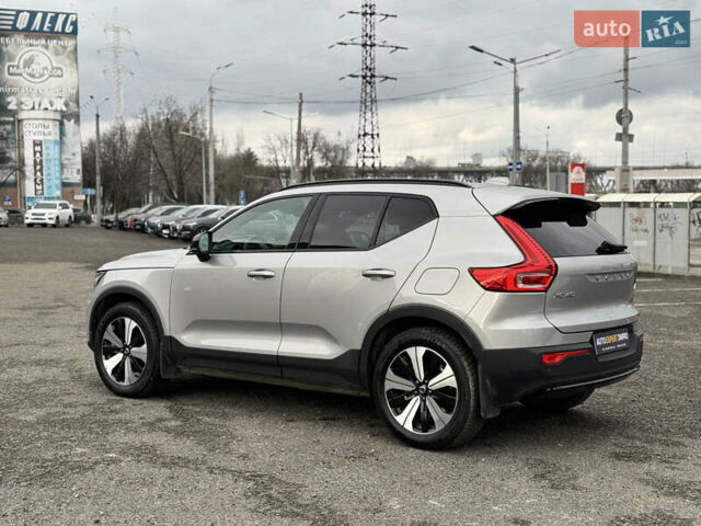 Сірий Вольво XC40 Recharge, об'ємом двигуна 0 л та пробігом 31 тис. км за 31500 $, фото 8 на Automoto.ua
