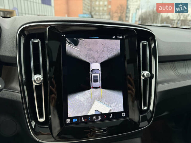 Сірий Вольво XC40 Recharge, об'ємом двигуна 0 л та пробігом 31 тис. км за 31500 $, фото 39 на Automoto.ua