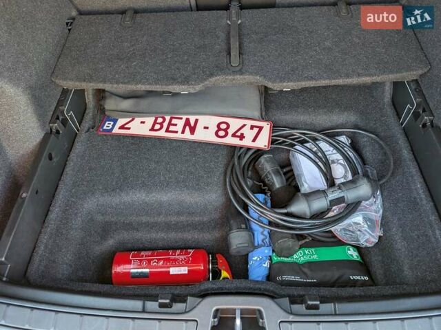 Синий Вольво XC40 Recharge, объемом двигателя 0 л и пробегом 21 тыс. км за 27200 $, фото 32 на Automoto.ua