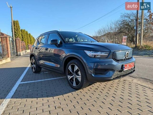 Синий Вольво XC40 Recharge, объемом двигателя 0 л и пробегом 21 тыс. км за 27200 $, фото 1 на Automoto.ua