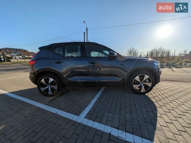 Синий Вольво XC40 Recharge, объемом двигателя 0 л и пробегом 21 тыс. км за 27200 $, фото 6 на Automoto.ua