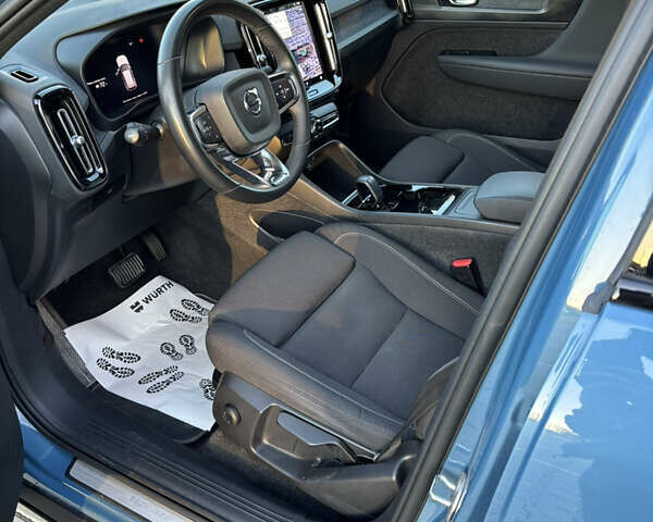 Синий Вольво XC40 Recharge, объемом двигателя 0 л и пробегом 158 тыс. км за 23400 $, фото 10 на Automoto.ua