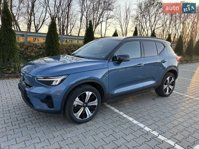 Синий Вольво XC40 Recharge, объемом двигателя 0 л и пробегом 158 тыс. км за 23400 $, фото 1 на Automoto.ua