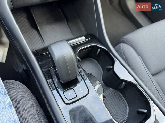 Синий Вольво XC40 Recharge, объемом двигателя 0 л и пробегом 23 тыс. км за 25300 $, фото 91 на Automoto.ua