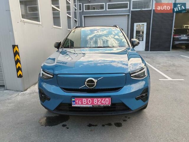 Синий Вольво XC40 Recharge, объемом двигателя 0 л и пробегом 15 тыс. км за 31999 $, фото 6 на Automoto.ua