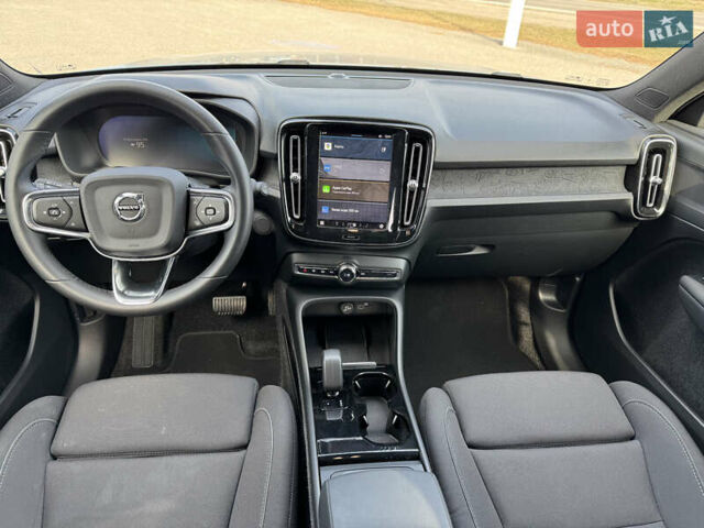 Синий Вольво XC40 Recharge, объемом двигателя 0 л и пробегом 23 тыс. км за 25300 $, фото 81 на Automoto.ua