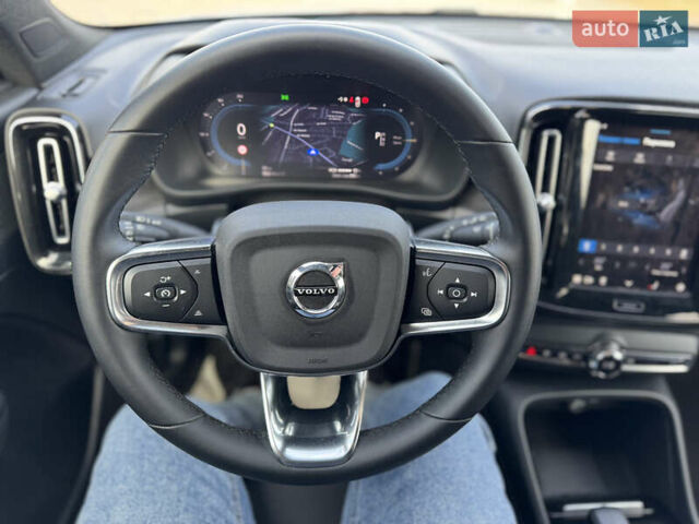 Синий Вольво XC40 Recharge, объемом двигателя 0 л и пробегом 23 тыс. км за 25300 $, фото 88 на Automoto.ua
