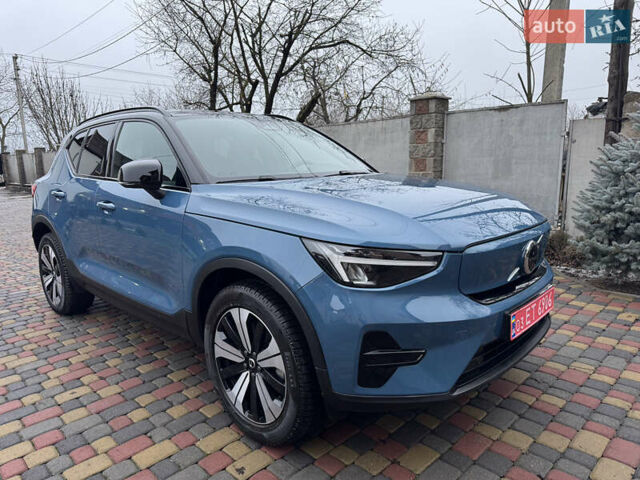 Синий Вольво XC40 Recharge, объемом двигателя 0 л и пробегом 23 тыс. км за 25300 $, фото 27 на Automoto.ua