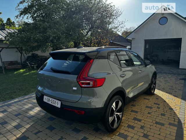 Зеленый Вольво XC40 Recharge, объемом двигателя 0 л и пробегом 51 тыс. км за 29600 $, фото 2 на Automoto.ua