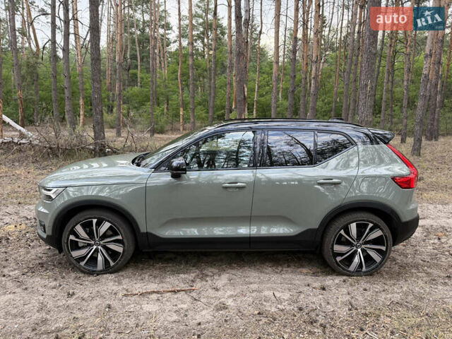 Зеленый Вольво XC40 Recharge, объемом двигателя 0 л и пробегом 43 тыс. км за 35999 $, фото 4 на Automoto.ua