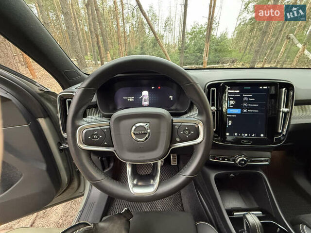 Зеленый Вольво XC40 Recharge, объемом двигателя 0 л и пробегом 43 тыс. км за 35999 $, фото 20 на Automoto.ua