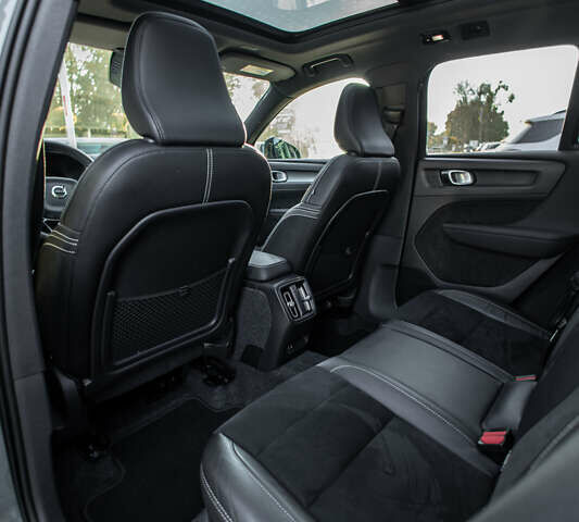 Зелений Вольво XC40 Recharge, об'ємом двигуна 0 л та пробігом 85 тис. км за 29800 $, фото 15 на Automoto.ua