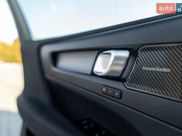 Зелений Вольво XC40 Recharge, об'ємом двигуна 0 л та пробігом 85 тис. км за 29800 $, фото 30 на Automoto.ua