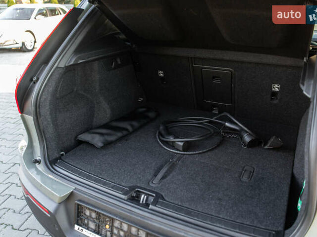 Зелений Вольво XC40 Recharge, об'ємом двигуна 0 л та пробігом 85 тис. км за 29800 $, фото 26 на Automoto.ua
