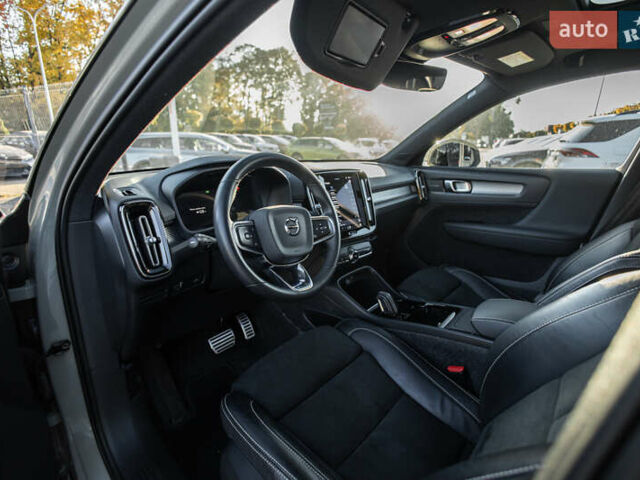 Зелений Вольво XC40 Recharge, об'ємом двигуна 0 л та пробігом 85 тис. км за 29800 $, фото 10 на Automoto.ua