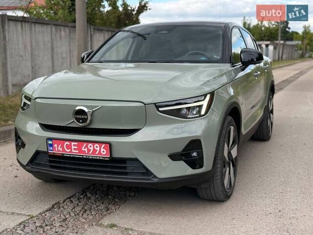 Зеленый Вольво XC40 Recharge, объемом двигателя 0 л и пробегом 87 тыс. км за 25700 $, фото 5 на Automoto.ua