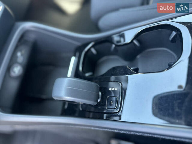 Зеленый Вольво XC40 Recharge, объемом двигателя 0 л и пробегом 70 тыс. км за 28500 $, фото 4 на Automoto.ua