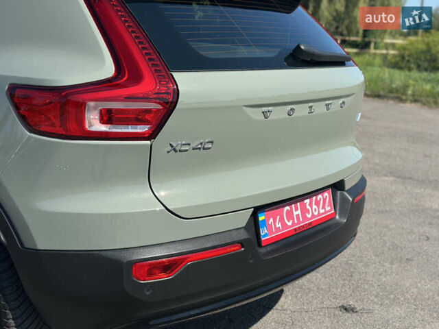 Зеленый Вольво XC40 Recharge, объемом двигателя 0 л и пробегом 70 тыс. км за 28500 $, фото 20 на Automoto.ua
