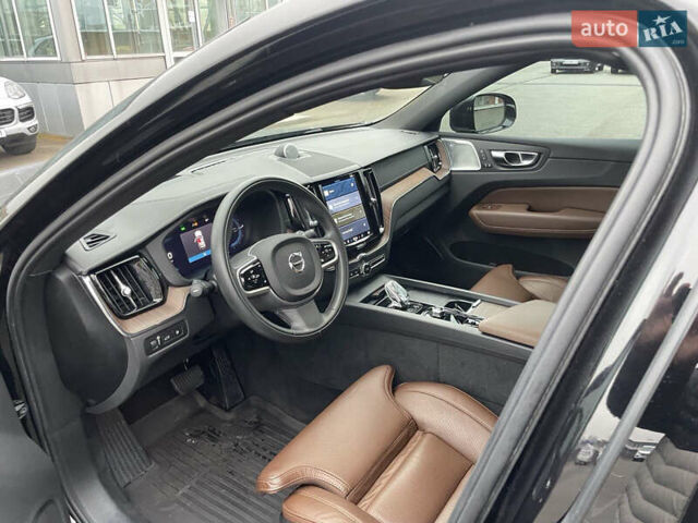 Вольво XC60 Recharge, объемом двигателя 1.97 л и пробегом 40 тыс. км за 49000 $, фото 7 на Automoto.ua