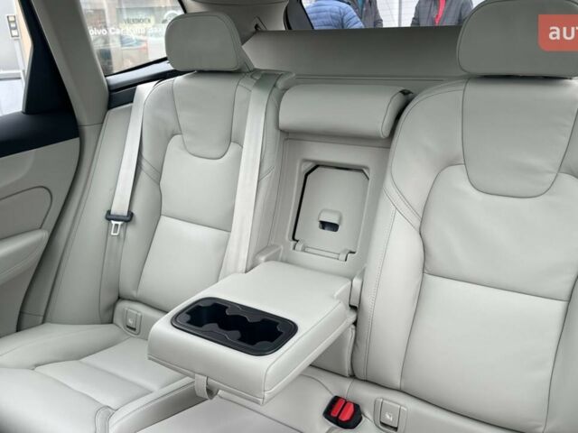 Вольво XC60 Recharge, объемом двигателя 1.97 л и пробегом 0 тыс. км за 89545 $, фото 20 на Automoto.ua