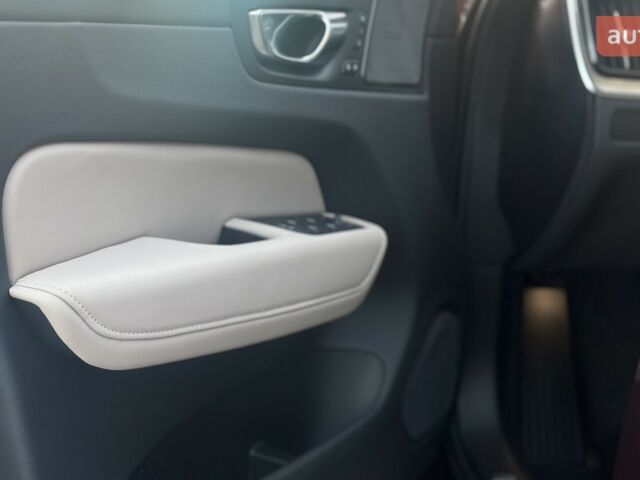 Вольво XC60 Recharge, объемом двигателя 1.97 л и пробегом 0 тыс. км за 86171 $, фото 16 на Automoto.ua
